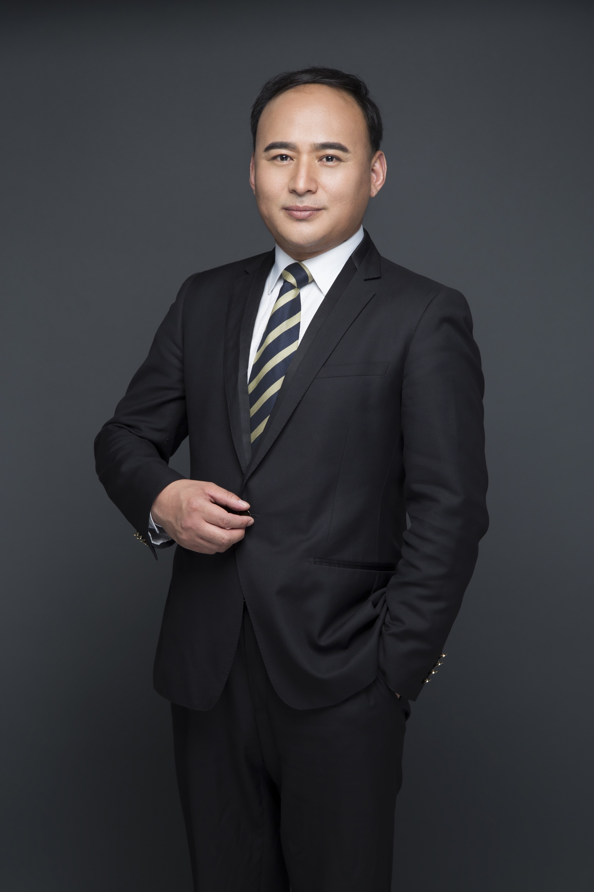 郑春 选角与表演指导负责人