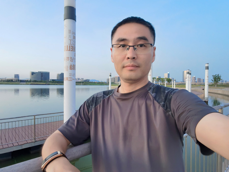 2022年度尊龙凯时医药金鹰奋斗者——汤  旗